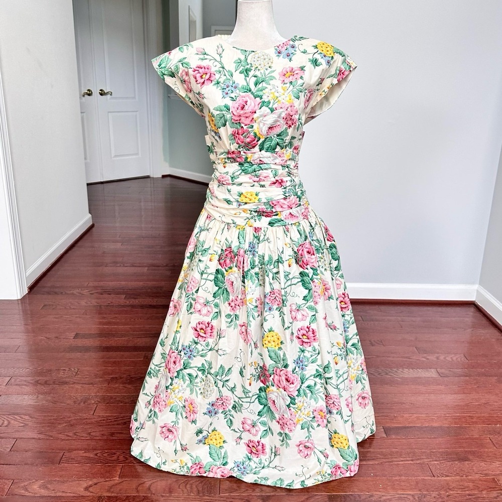 Vivian Dessy Diamond New York Ivory Romantic Floral Big Bow Feminine Gown Dress
